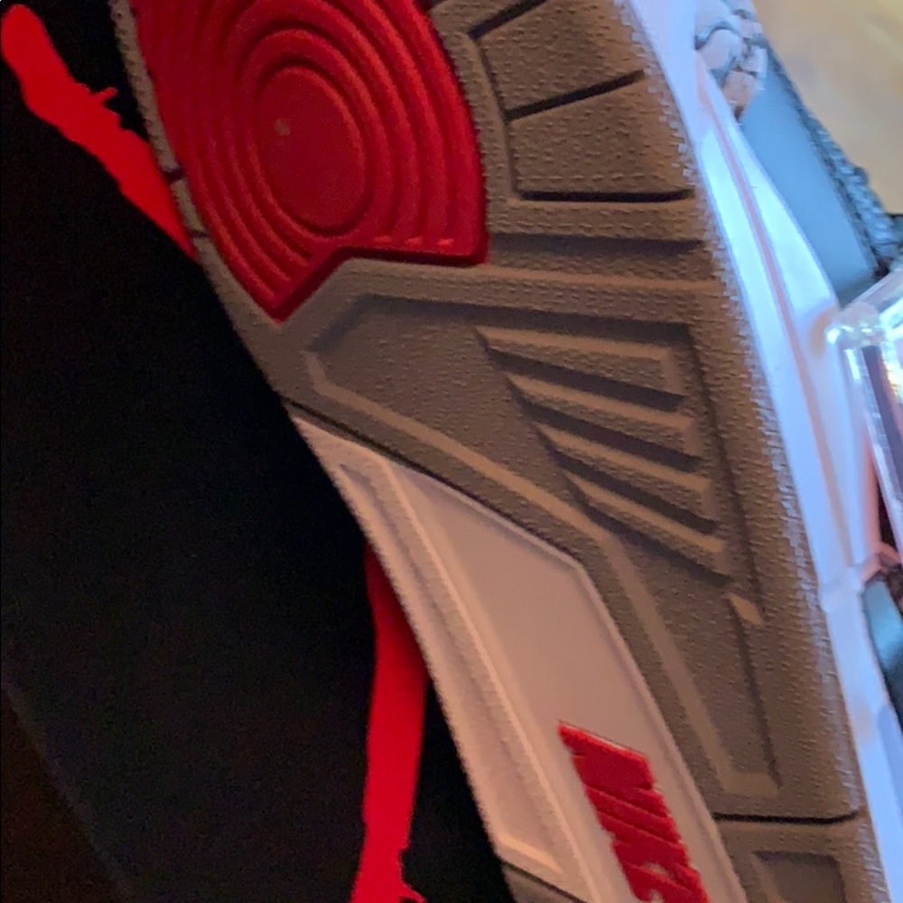 NIKE Air Jordan 3 Retro OG - Picture 3 of 4